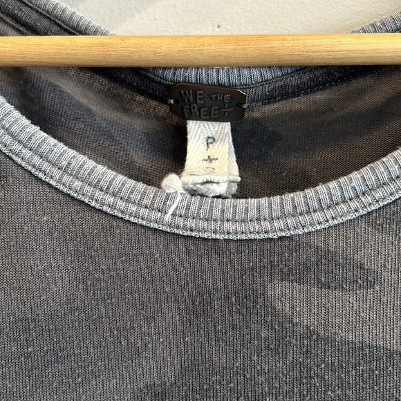 Free People Oversized Camo Tee - Picture 6 of 10